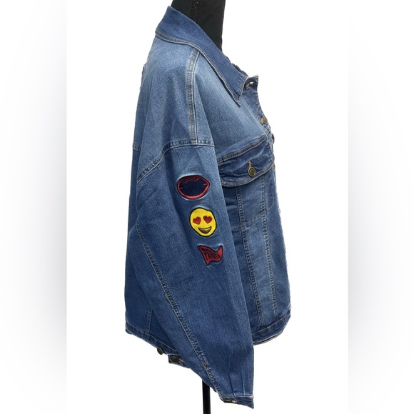Patriots New England NFL NWT Denim Jean Jacket Embroidered XL 15-17 Football - Picture 6 of 13